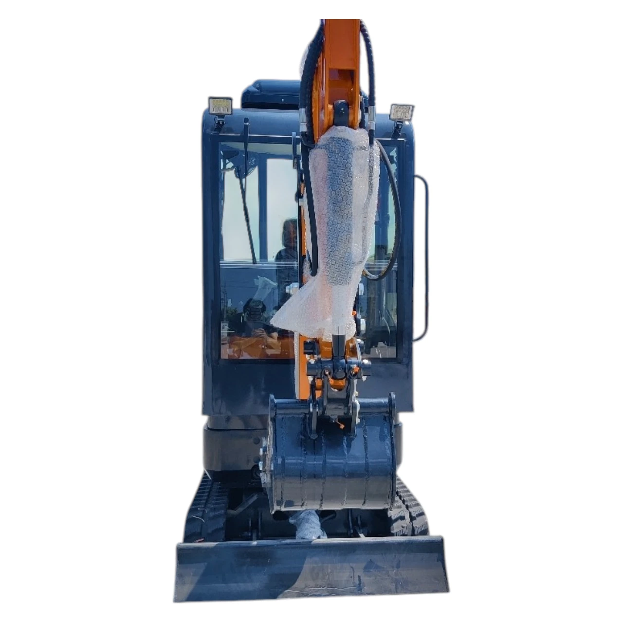 TYPHON TERROR XVIII Prestige 2 Ton Mini Excavator KUBOTA Diesel Engine USA